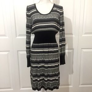 Spence sweater dress size M